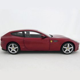 Ferrari FF model in 1:8 scale – Exclusive Web preview 280007340