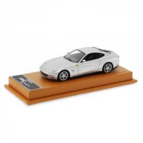 Ferrari 612 Scaglietti 1:43 scale replica model 270013068