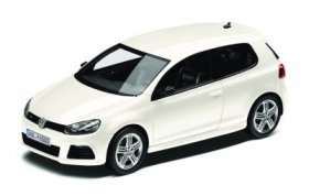 Модель Volkswagen Golf R 5K1099300AB9A