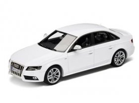 Модель Audi S4 5010814113